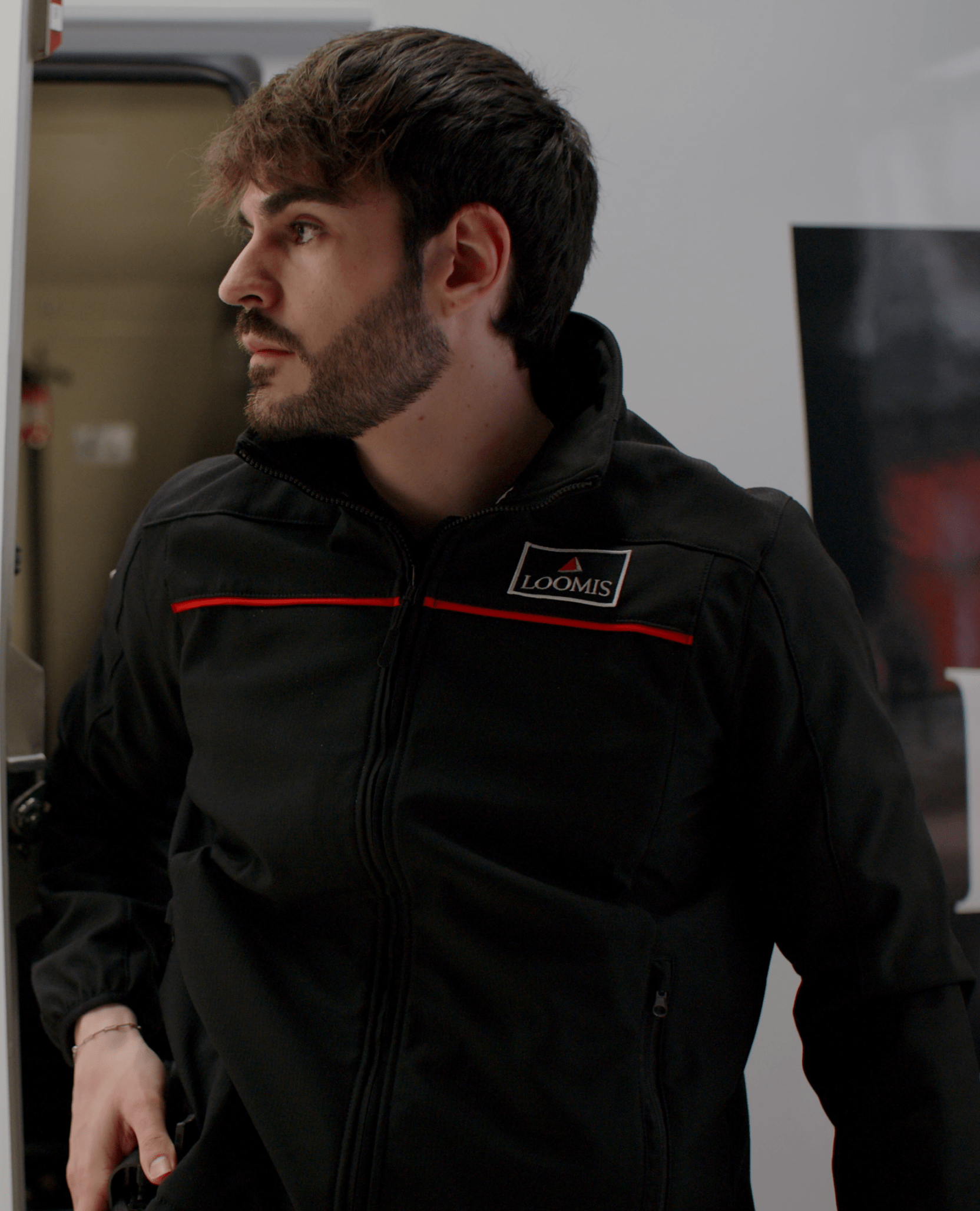 guarda seguridad loomis efectivo